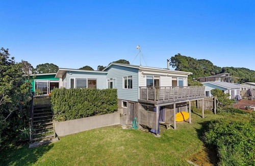 Waiotahi House | The Sandcastle, Waiotahe Beach