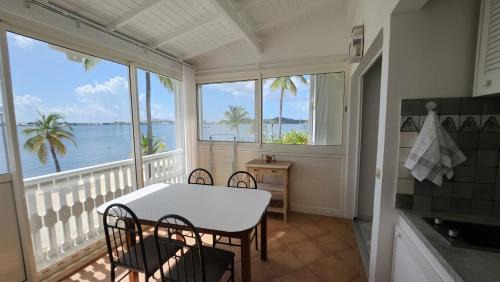 Nettle Bay Apartment | The Sandies