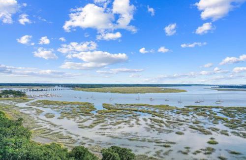 Historic District House | The Sandpiper - Just Steps to Downtown Beaufort and Beaufort River