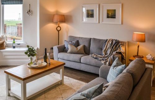 Whitley Bay House | The Sands
