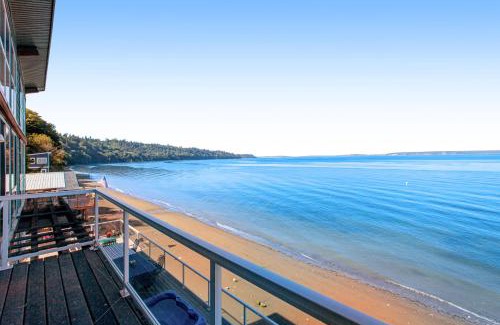 Kingston House | The Sandy Beach House
