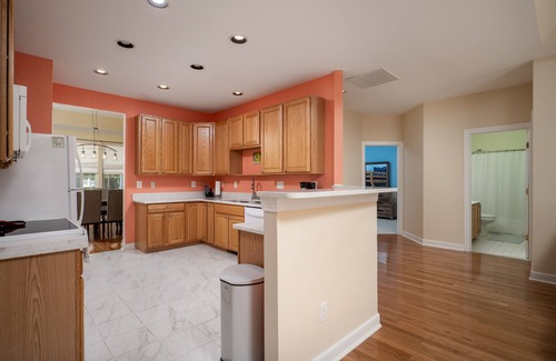 Villages of Five Points House | The Sandy Seahorse - Beautiful vacation home near the beach with pool access
