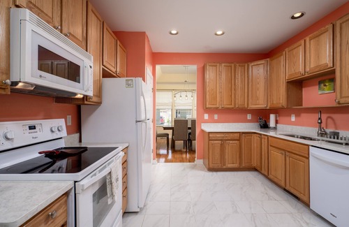 Villages of Five Points House | The Sandy Seahorse - Beautiful vacation home near the beach with pool access