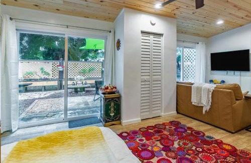 Indian Beach Sapphire Shores House | The Sapphire Suite