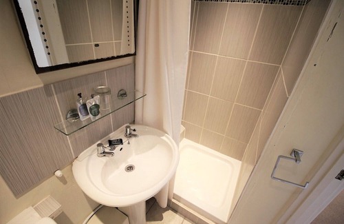 Highworth Hotel | The Saracens Head Hotel