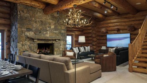 Vail House | The Savory Lodge