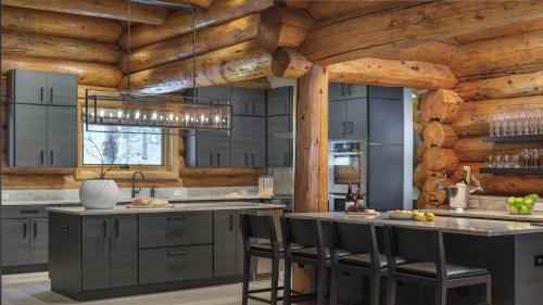 Vail House | The Savory Lodge
