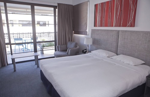 Double Bay Hotel | The Savoy Double Bay Hotel