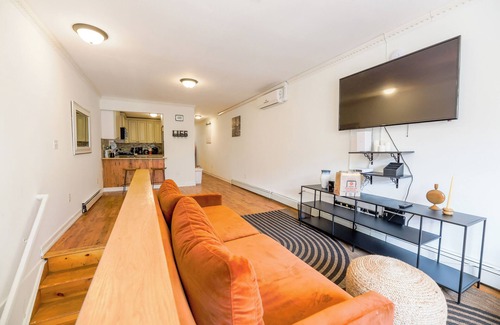 Crown Heights House | The Schenectady House - Unit 2 Executive Room 1-Bedroom/Private Bath