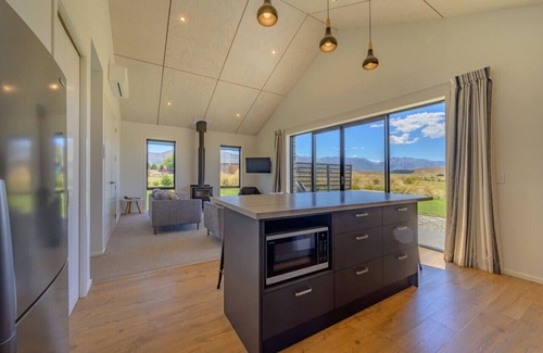Twizel House | The Schist Cabin the Drive