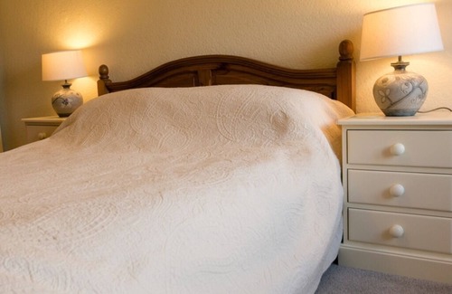 Woolavington Bed & Breakfast | The School House