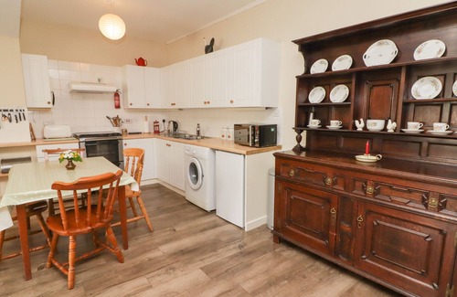 Kington Apartment | THE SCHOOL ROOM in Kington