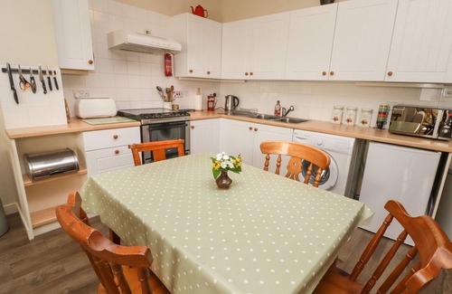 Kington Apartment | THE SCHOOL ROOM in Kington