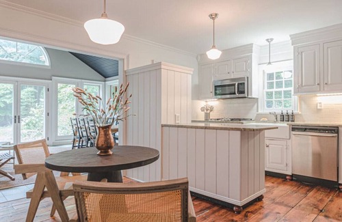 Rhinebeck Apartment | The Schoolhouse