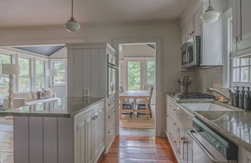 Rhinebeck Apartment | The Schoolhouse