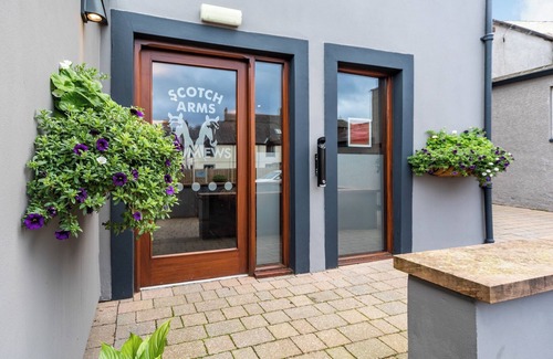 Wing Cottage | The Scotch Arms Mews - UK30910