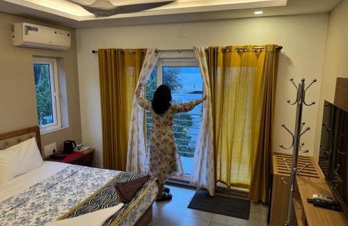Sea View Ward Resort | The Sea by Club Travalet