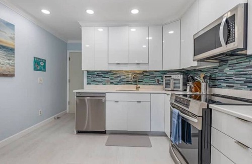 North Myrtle Beach Condo | The Sea Cabin w/Partial Ocean View & Pool; Near Pier, Golf