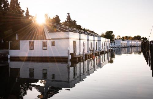 Piran Boat Rental | The Sea Lodges Portoroz - Hausboot Floating Sea House