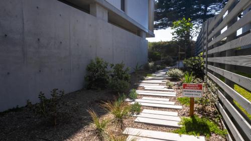 Noraville House | 'The Sea Shell' Brand New, Direct Beach Access