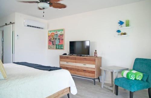 Colliers Bay House | The Sea Spray at Cottages