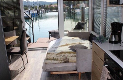 Piran Apartment | The Seaborn Residence - Two Bedroom Floating House