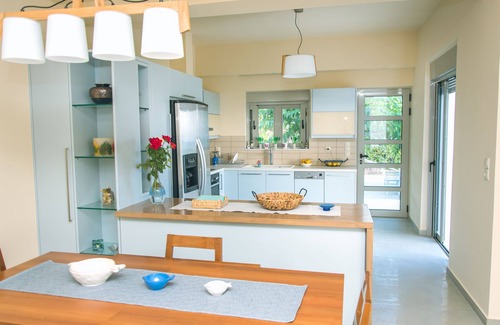 Gargaliani Villa | The Seacret Villa is a seaside house, where the olive oil trees, meet the sea.