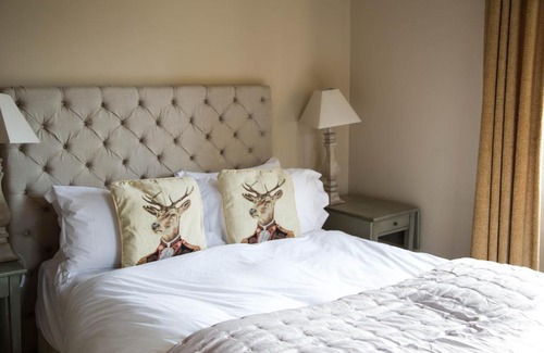Cow Honeybourne Bed & Breakfast | The Seagrave Arms