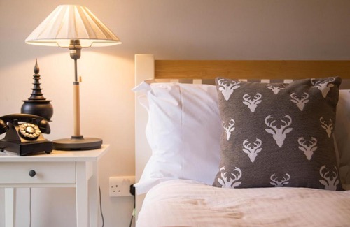 Cow Honeybourne Bed & Breakfast | The Seagrave Arms