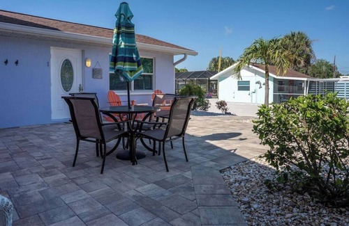 Laurel House | The Seahorse