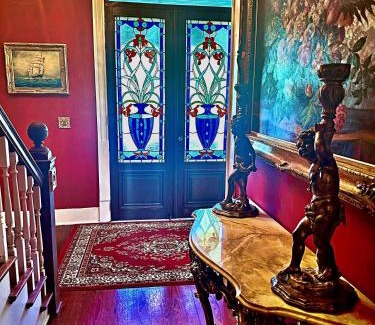 Galveston Apartment | The Sealy House