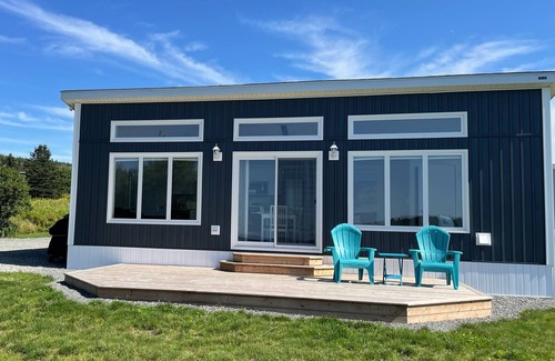 Colindale Cottage | The Seascape Mini Villa - Executive Class Couples Cottage
