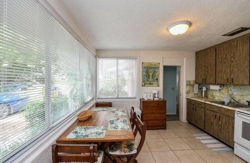 Holmes Beach House | The Seashell. Private Home #54561 3 Bedrooms 2 Bathrooms Home