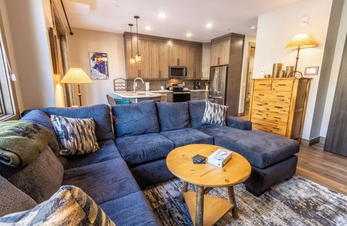 Lakeside Village Apartment | The Seasons at Keystone #1819 by Summit County Mountain Retreats