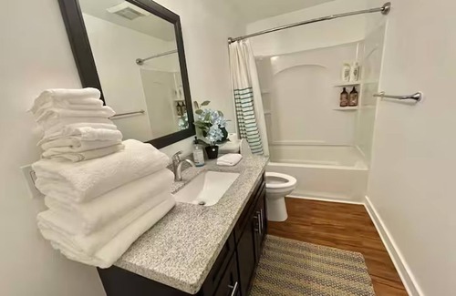 West Queen Anne Hotel | The Seattle Haven - Modern Suites