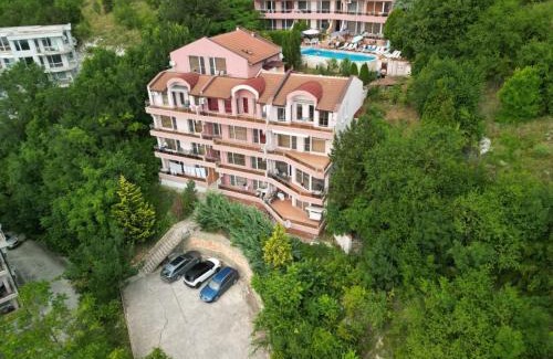 Kavarna Apartment | The Seaview jacuzzi Suite complex Karia