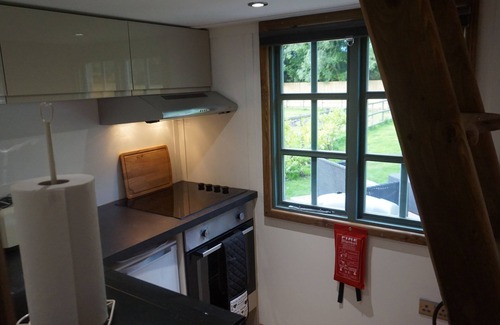 Darwin Cottage | THE SECRET COTTAGE, WESTERHAM FAMILY FRIENDLY SLEEPING UP TO 6