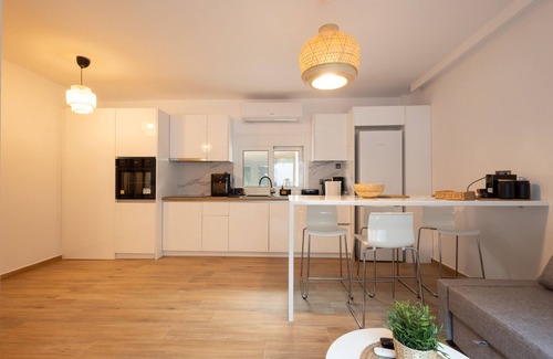 Agia Paraskevi House | The Secret Garden Stay