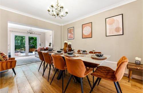 Knaphill Apartment | The Secret Lake House