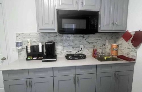 Antioch Apartment | The Secret Suite with separate entrance