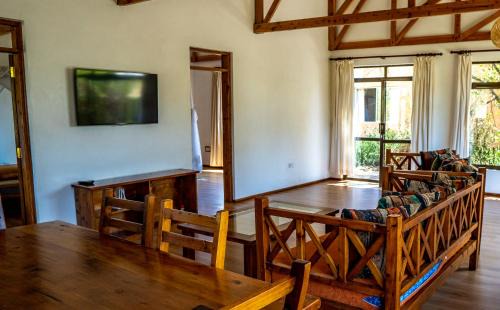 Baruti West House | The Senna House