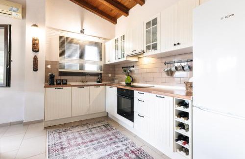 Pieres House | The Serenity Stone Lodge