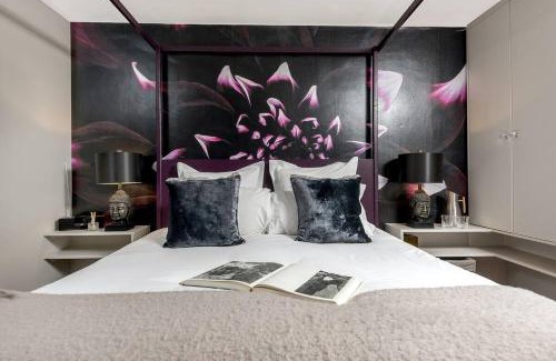 Hurley House | The Set Room