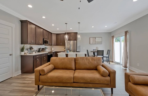 Clarksville Condo | The Seven Oaks of Sango w/2 King Beds (166 Sango Dr, #31)