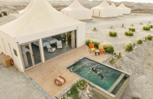 Nzala Cabin | The seven saints - luxury camp - lodges & tents - desert activities