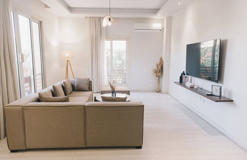 The 5th Settlement Apartment | The Seven Six Near Waterway 5A - 1, THE SEVEN SIX near WATERWAY 5A MALL By ELEGANT