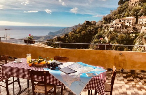 Savoca House | The Seven Views Savoca
