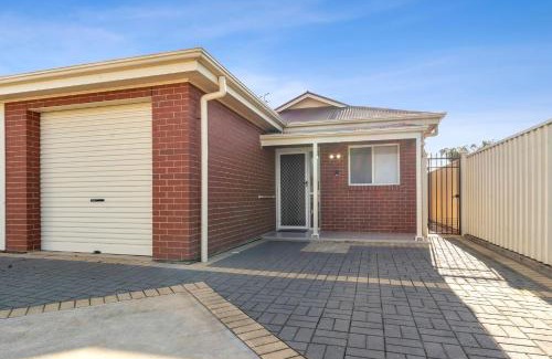 Renmark Apartment | The Shamrock House A