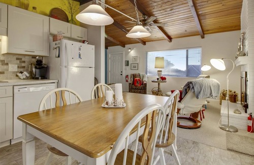 Arch Cape Cabin | The Shell - Beachcomber Vacation Homes