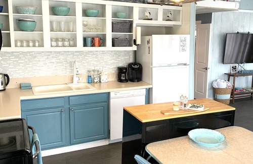 Jamaica Beach House | The Shell Shack - A Waterfront Retreat! Corner Canal Home w Quick Beach Access